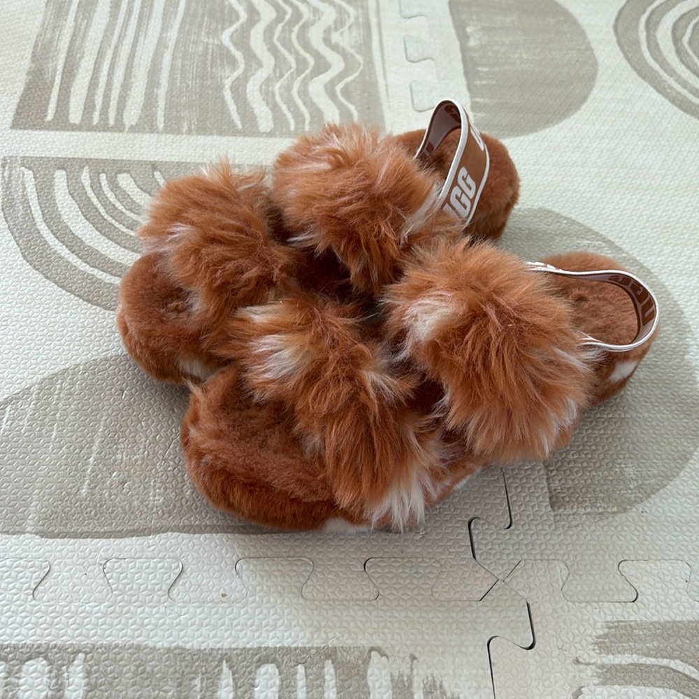 UGG OH YEAH SLIPPERS BROWN AND WHITE